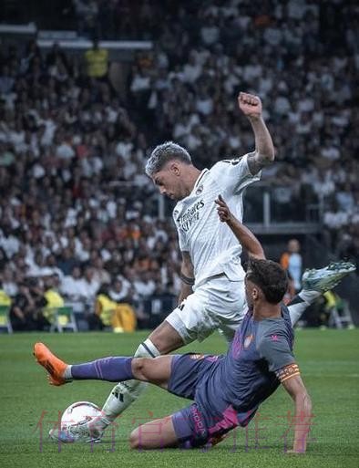 马卡:安帅遇到重大比赛会让巴尔韦德踢右后卫 马卡:安帅遇到重大比赛会让巴尔韦德踢右后卫